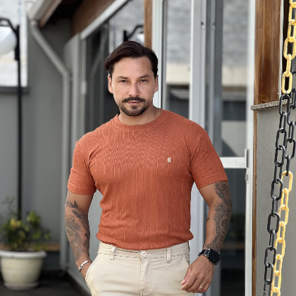 Camiseta Kj Texturizada